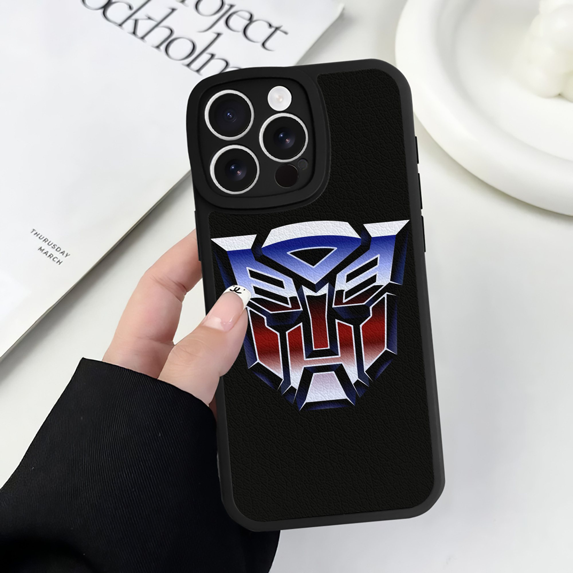（画像用）  【iPhone 16シリーズ対応】シリコンスマホケース（レザー調） 材質：シリコン